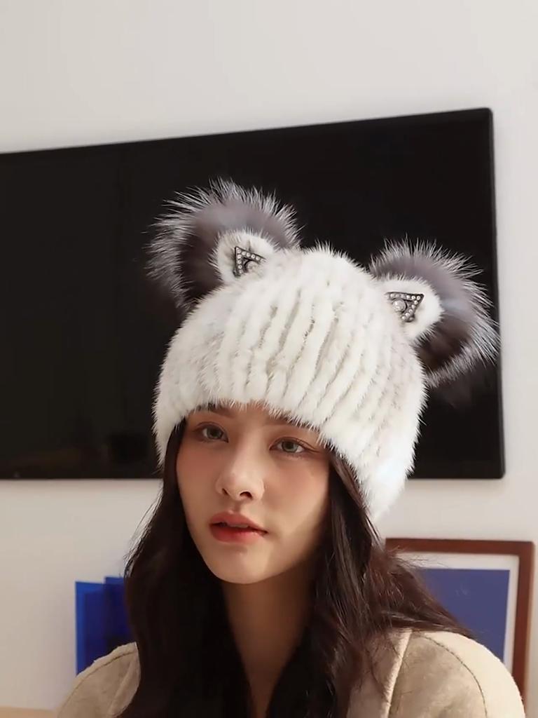New Winter Girl Fashion Lovely Cat's Ear Real Mink Fur Hat Luxury Warm Natural Mink Fur Hats Women Thick Real Mink Fur Cap