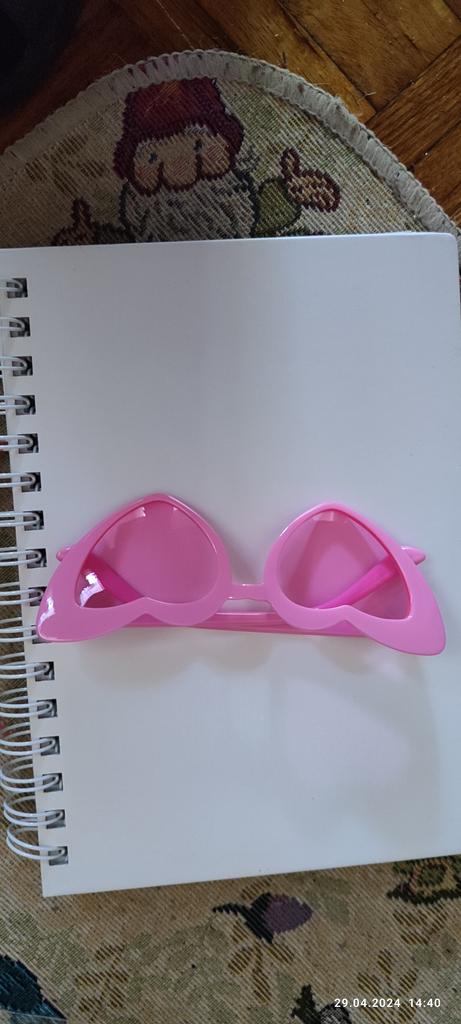 Set Di 10 Occhiali Da Sole a Forma Di Cuore Colorati Senza