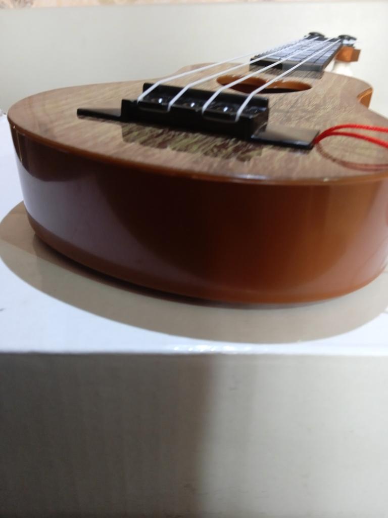 Voggenreiter | Houten Ukelele - mini gitaar | - - dé avontuurlijke speelgoedwinkel