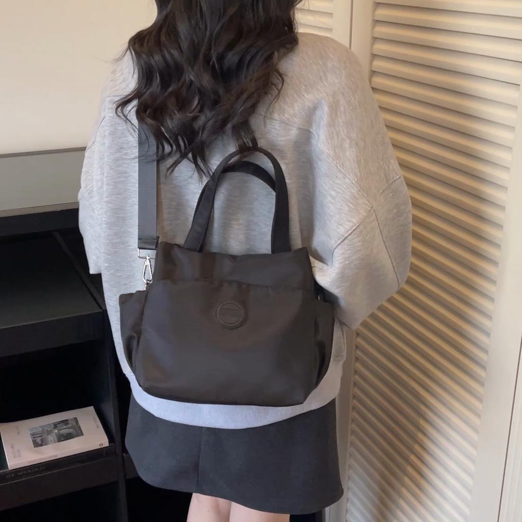 Lightweight Large Capacity Shoulder Bag Women's Waterproof Nylon Tote Bag