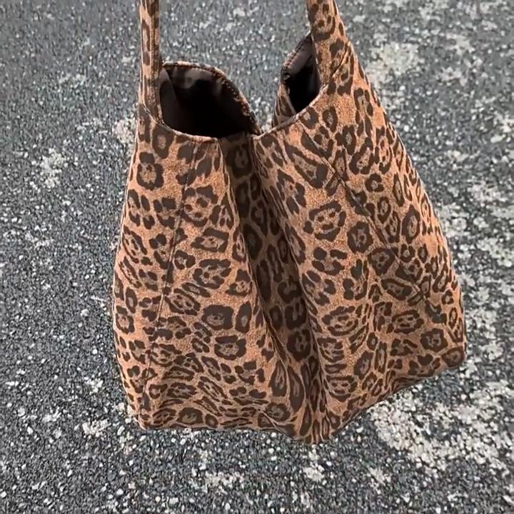 Yogodlns Large Capacity Retro Leopard Print Canvas Tote Bag Women's Commuter Single Wide Strap Underarm Handbag for Winter