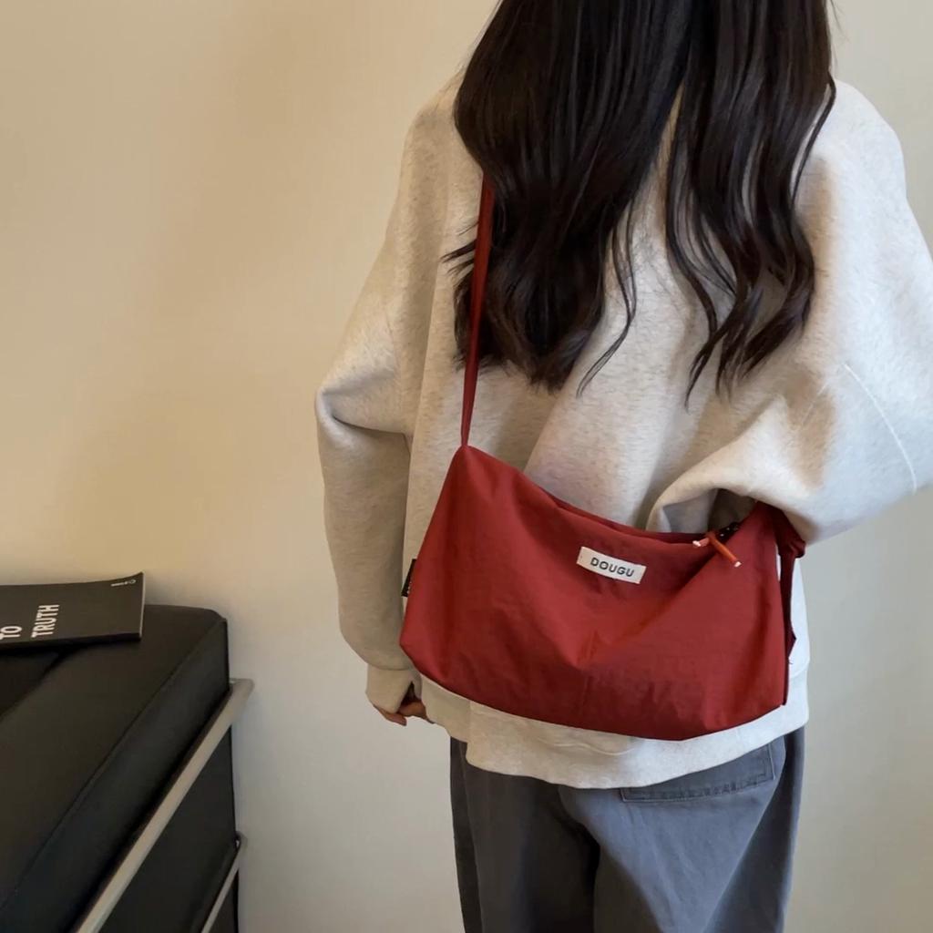 Casual Nylon Hobo Shoulder Bag with Zipper Closure Crossbody Purse for Women Daily Travel