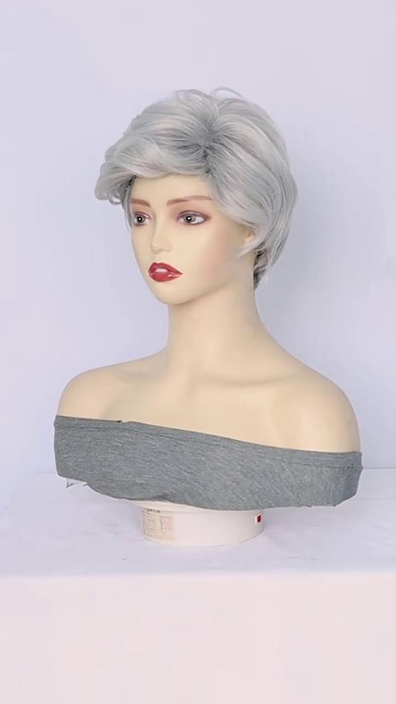 Bayan gri beyaz hafif kıvırcık kısa saç