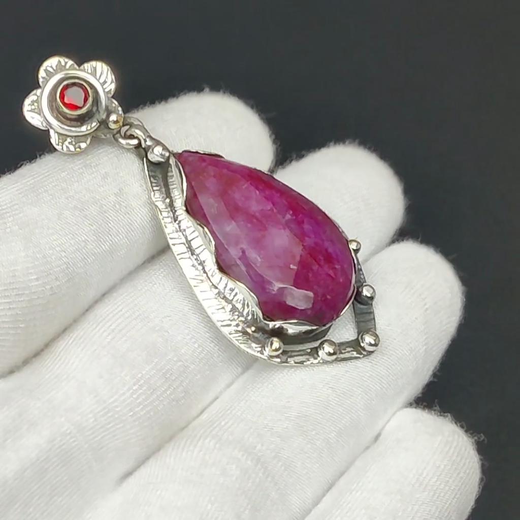 Kashmir Ruby Gemstone Pendant, 925 Sterling Silver Jewelry Pendant, Ruby Gemstone Jewelry Pendant For Women, Pendant For Gifts For Her