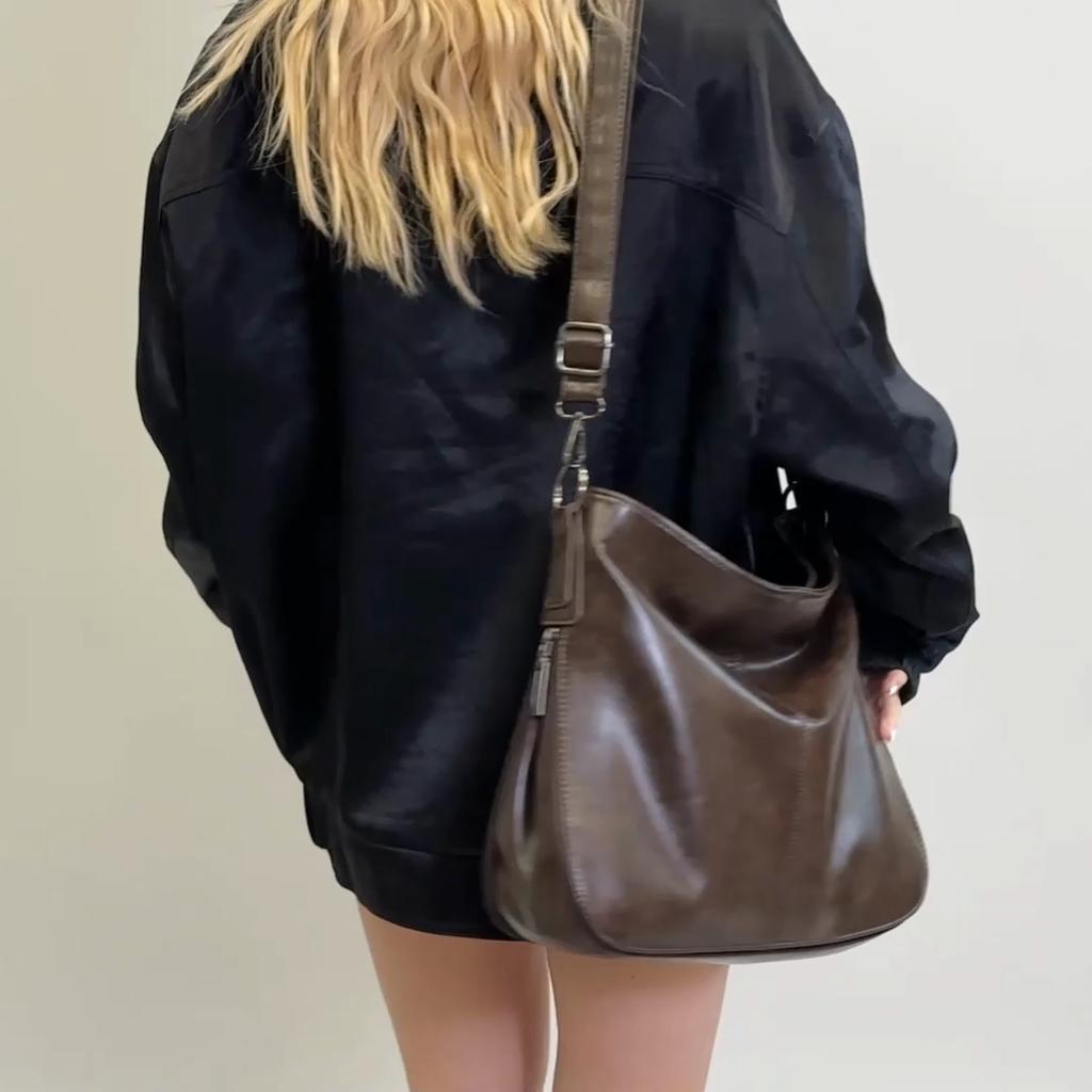 Damen Mode Weiches Leder Handtasche Große Kapazität Tragetasche Umhängetasche Crossbody Tasche für Damen Täglich Lässig Arbeit Einkaufen Reisen Einfarbige Farbe