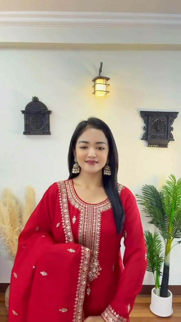 Launching New  Đěsigner Party Wear Look Pur Chinon Silk Top Plazzo & Dupatta Set