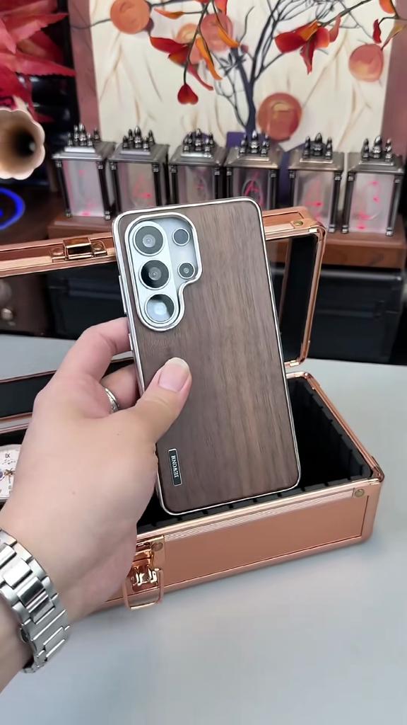 Luxury Magnetic For Magsafe Wireless Charging Aluminum Alloy Case For Samsung Galaxy S26 S25 S24 Ultra Solid Wood Hybrid Phone Cover