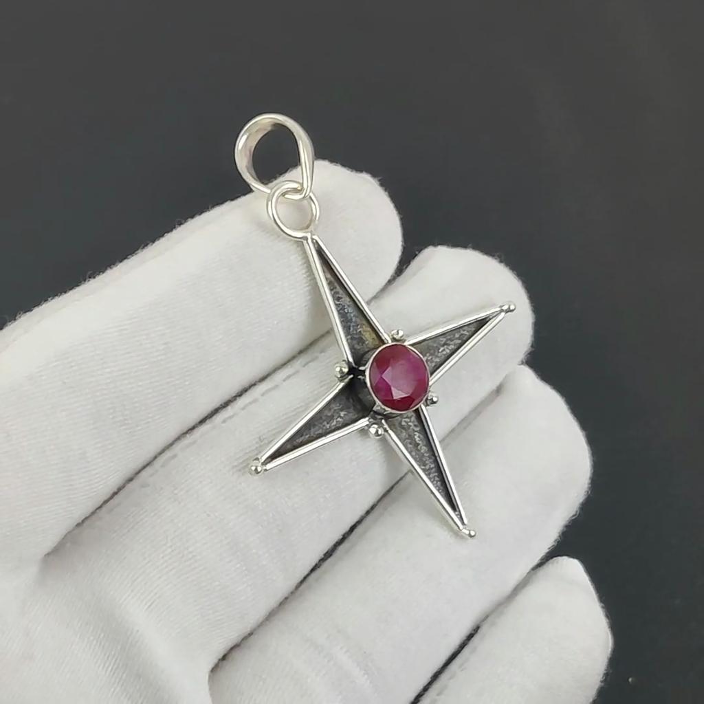 Pingente de prata com rubi da Caxemira em prata esterlina 925 - Design de estrela feito à mão, joias para uso diário, pingente com design exclusivo para presente