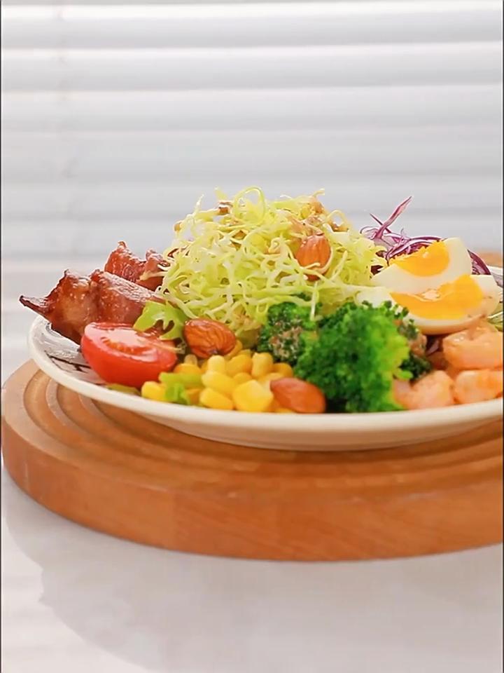 Vielseitig einsetzbarer, manueller Gemüseschneider und -hobel - Perfekt für Salate, Kohl und grünes Gemüse - Robustes Küchengerät aus Kunststoff