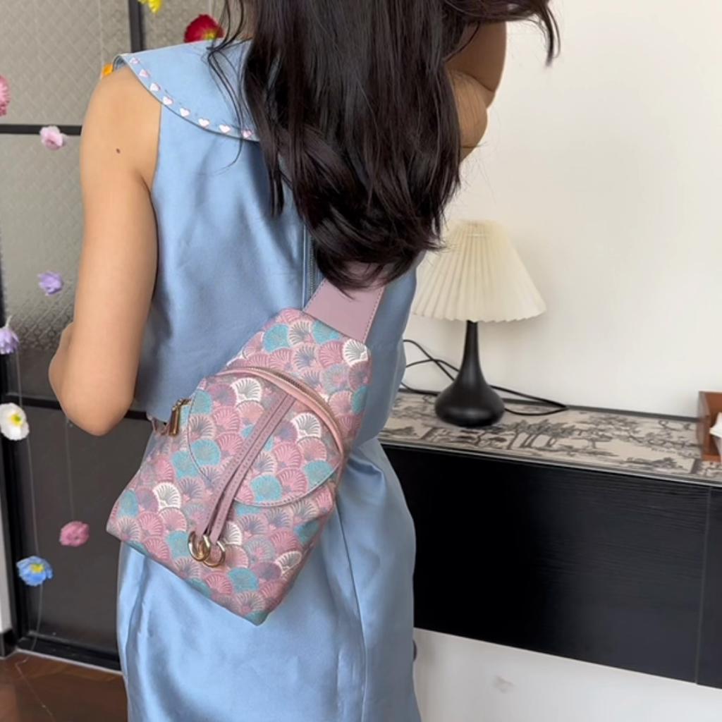Women's Chest Bag Print PU Crossbody Bag Travel Lightweight Shoulder Bag