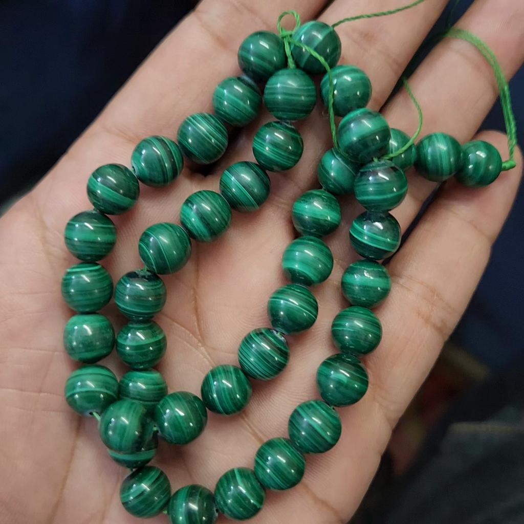 Wunderschöne Designer-Perlen aus Malachit-Edelsteinen, 1 ganzer Strang mit 14–15 Zoll Länge, Perlengrößen 6 mm, 8 mm, 10 mm.