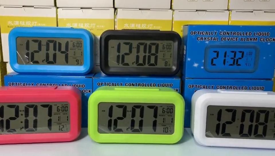 Kids Electronic Alarm Clock With Lcd Display And Night Brightness For Dorm Room