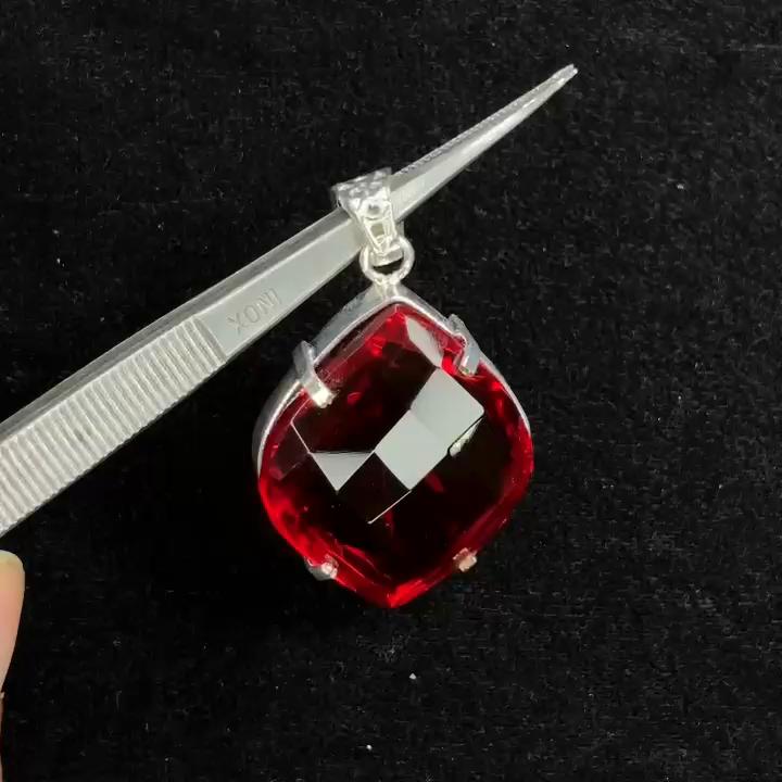 Topacio Rojo Natural 96 Quilates Corte Fantasía Certificado Colgante de Plata de Ley 925 Piedra Preciosa