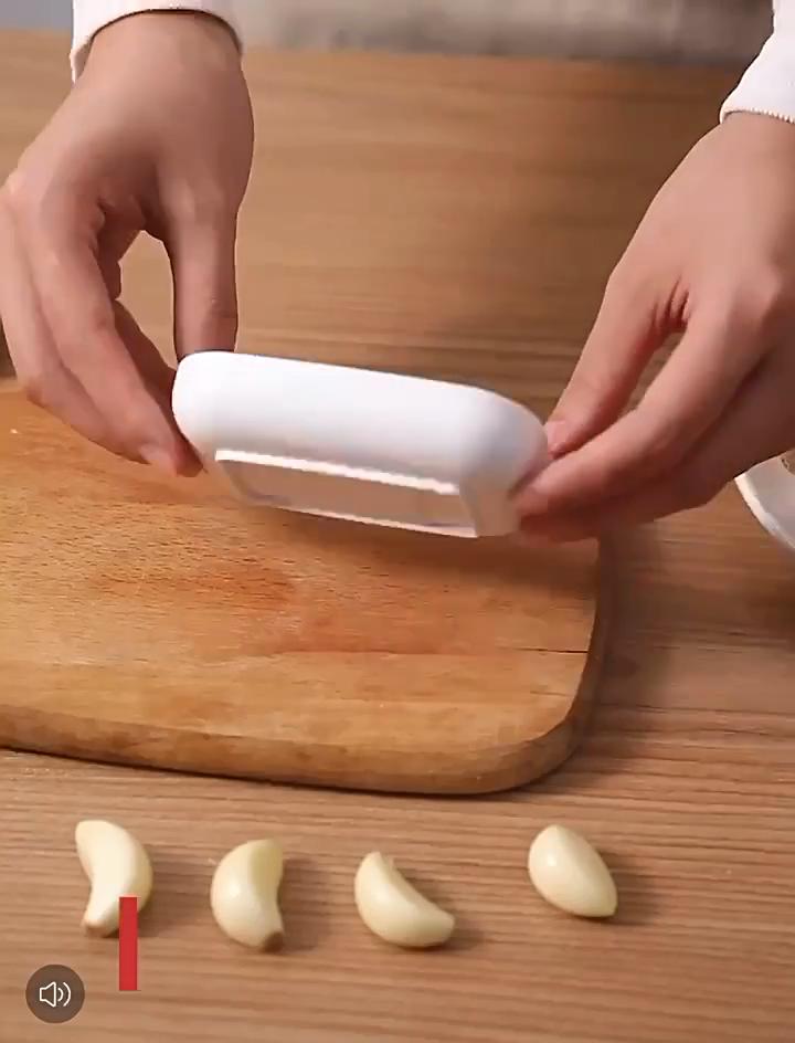 Manual Ginger Grater Chopping Garlic Kitchen Vegetable Cooking Food Garlic Crusher Ginger Grinder Kitchen Tools Kitchen Gadgets