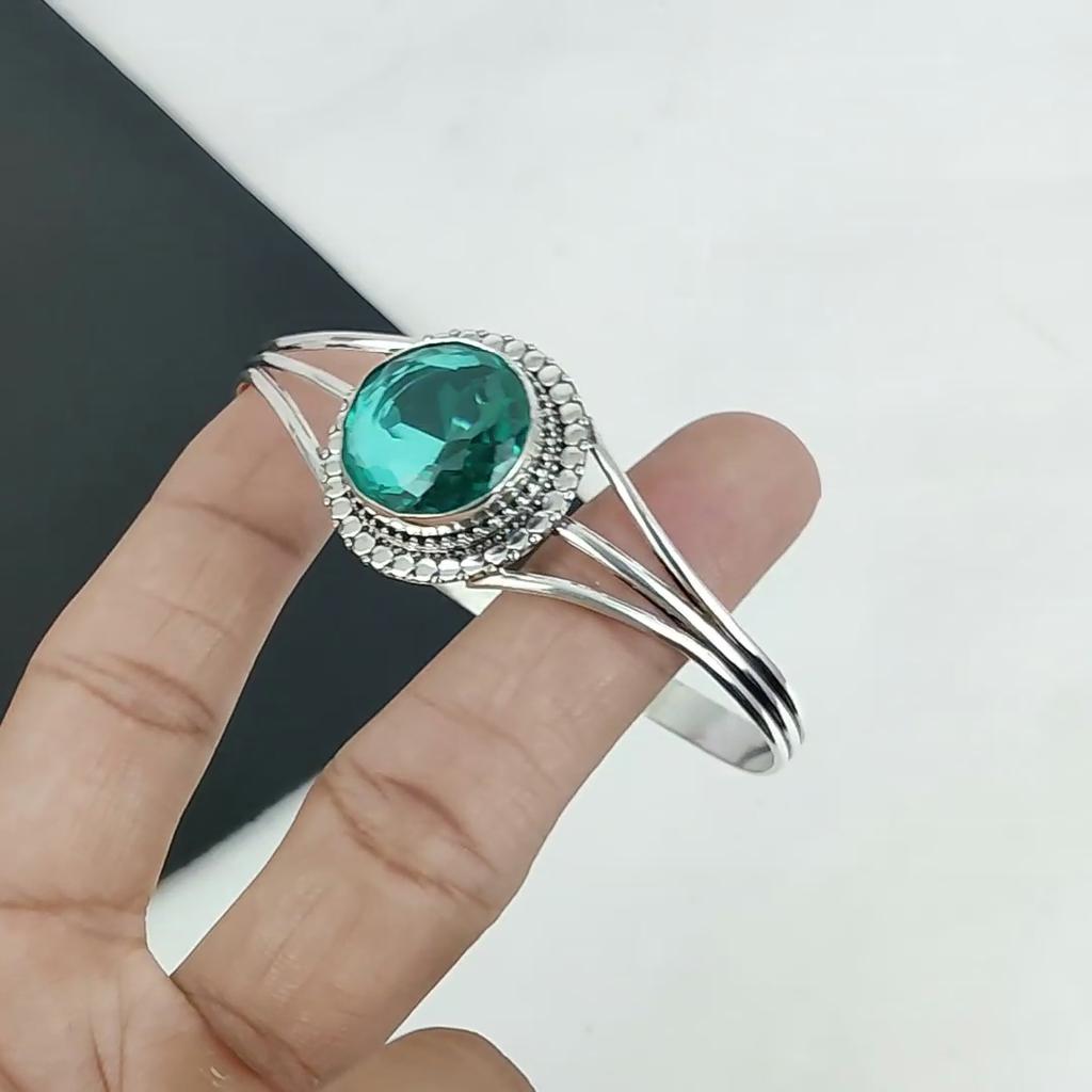 Wunderschöner Grüner Apatit Edelstein Handgefertigter Armreif 925 Sterling Silber Armreif, Grüner Apatit Armreif für Ehefrau, Unisex Armreif, Ostergeschenk