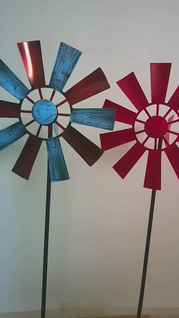 Iron Metal Colorful Windmill Gardening Patio Outdoor Windmill Garden Plug-in Rotating Metal Craft Ornaments