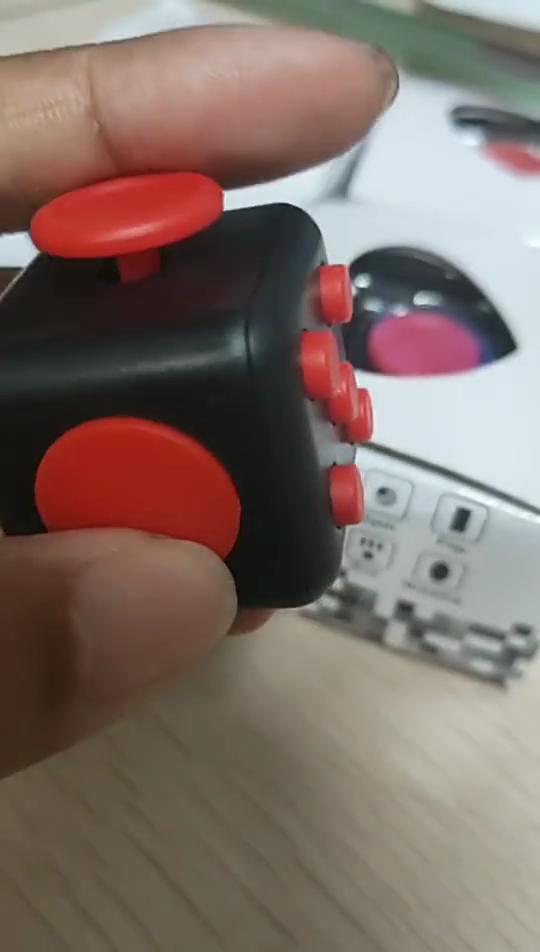 Six Sides Fun Decompress Anti-anxiety Fidgeting Decompress Rubik's Cube Dice Toy Educational Toy
