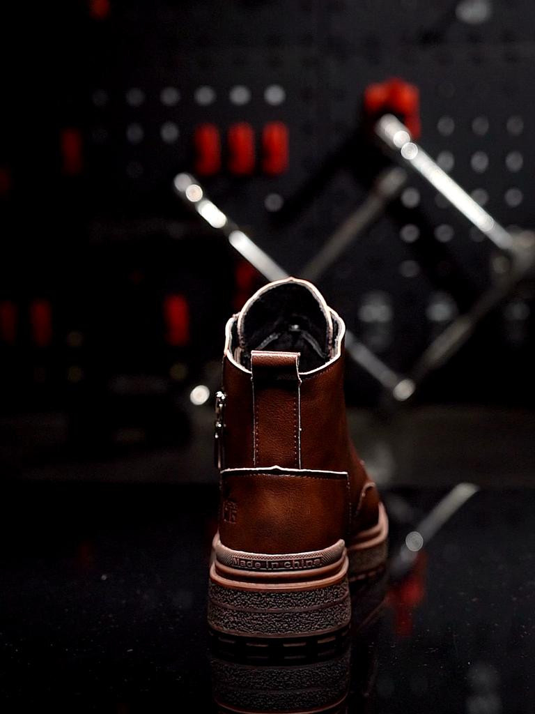 New 2024 Fashion Black Leather Men Work Safety Boots Zip Ankle Indestructible Steel Toe Cap Anti Smashing Shoes Male Footwear