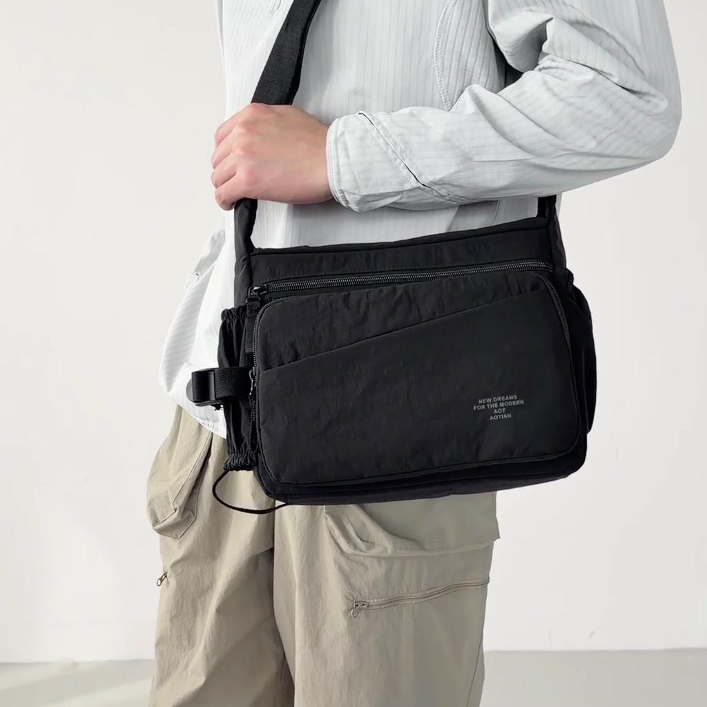 Large Capacity Shoulder Bag Multi-function Outdoor Short-distance Travel Bag