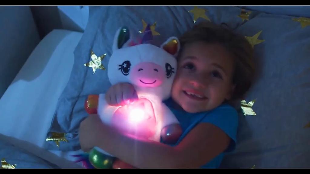 Star Belly Dream Lites Plüsch Sternen Kuscheltier Projektorlampe für beruhigenden Schlaf