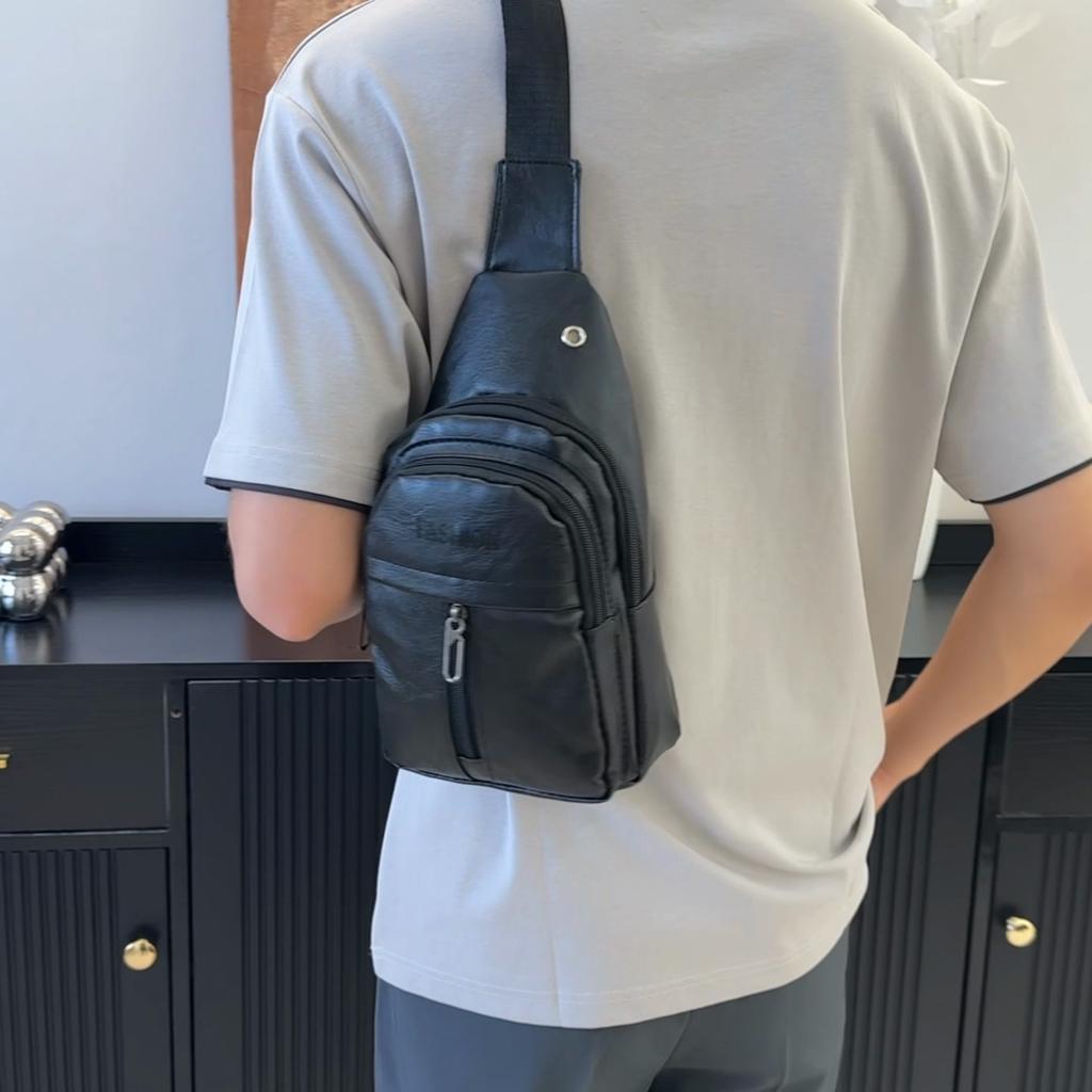Chest Bag Vintage Soft Leather Crossbody Bag Men's Business Shoulder Bag