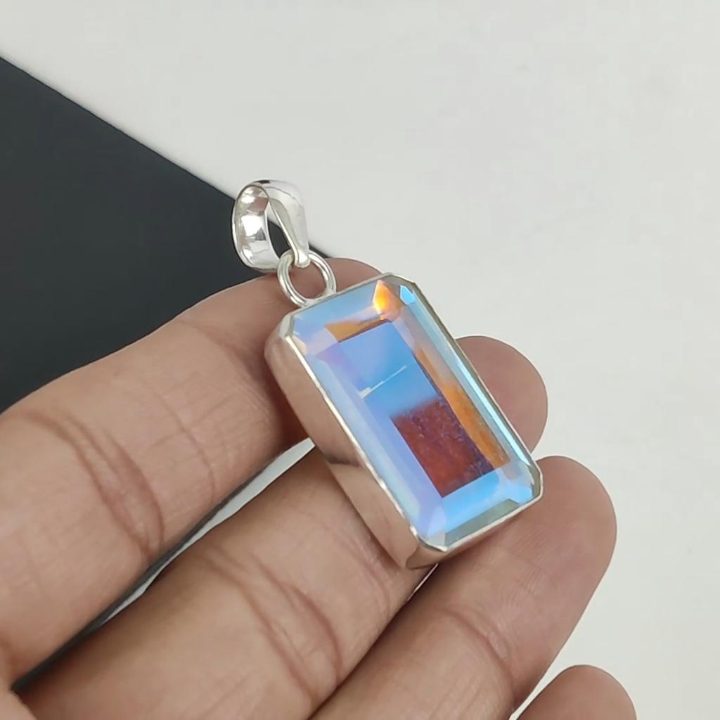 Delikatny wisiorek z kamieniem szlachetnym Mystic Topaz, srebro sterlingowe próby 925 - Ręcznie robiony design, biżuteria do noszenia na co dzień, unikalny wisiorek z Mystic Topaz, prezent na imprezę