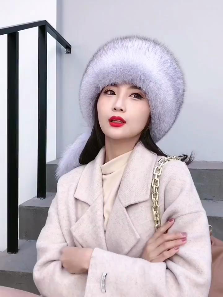 Winter Women's Bomber Hat Real Fox Fur Hats Warm Fashion 100% Real Fur Top Rex Rabbit Fur Caps Ruaaian Outdoor Warm Fox Fur Cap
