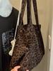 Yogodlns Retro Leopard Print Niche Commuter Large Capacity Shoulder Bag Totes Autumn and Winter New Travel Underarm Bag