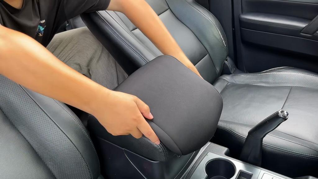 Armrest Protective Cover Anti-Scratch Pad Cover For  Mitsubishi PAJERO 2007-2021 Car Interior Accessories