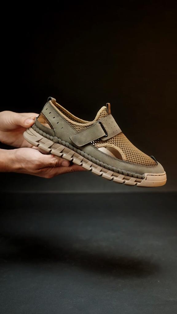 Summer Men Mesh Hiking Shoes Breathable Hollow Outdoor Sneakers Climbing Shoes Men Sport Non-Slip Shoes