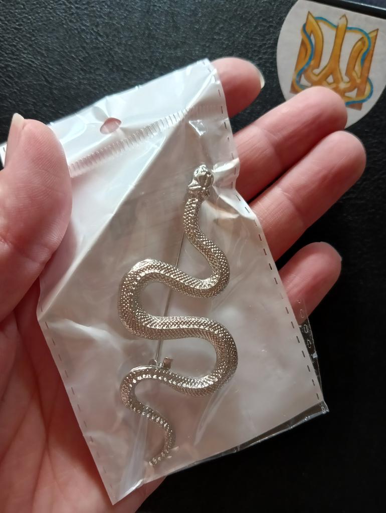 Spilla Unica Farfalla E Serpente – Placcata Oro, Accessorio Moda Donna Per Bavero