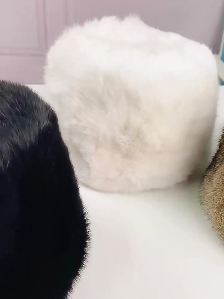 Nová Zimní Venkovní Pánská Čepice z Pravé Králičí Kožešiny Přírodní Teplé Čepice z Králičí Kožešiny Pánské Kvalitní 100% Pravé Čepice z Králičí Kožešiny