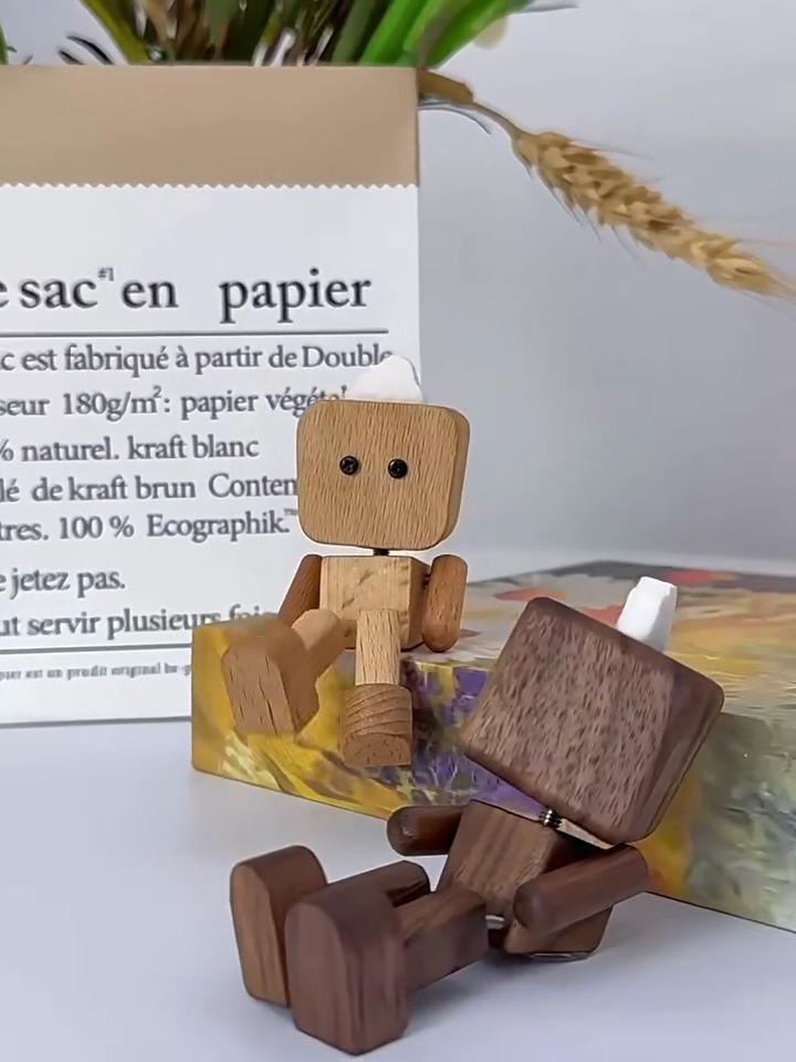 Třesoucí se dřevěná figurka muže Ručně vyrobené třesoucí se nohy Dřevěné dekorace na palubní desku auta s 12 ks magnetických výrazů Kreativní dárky