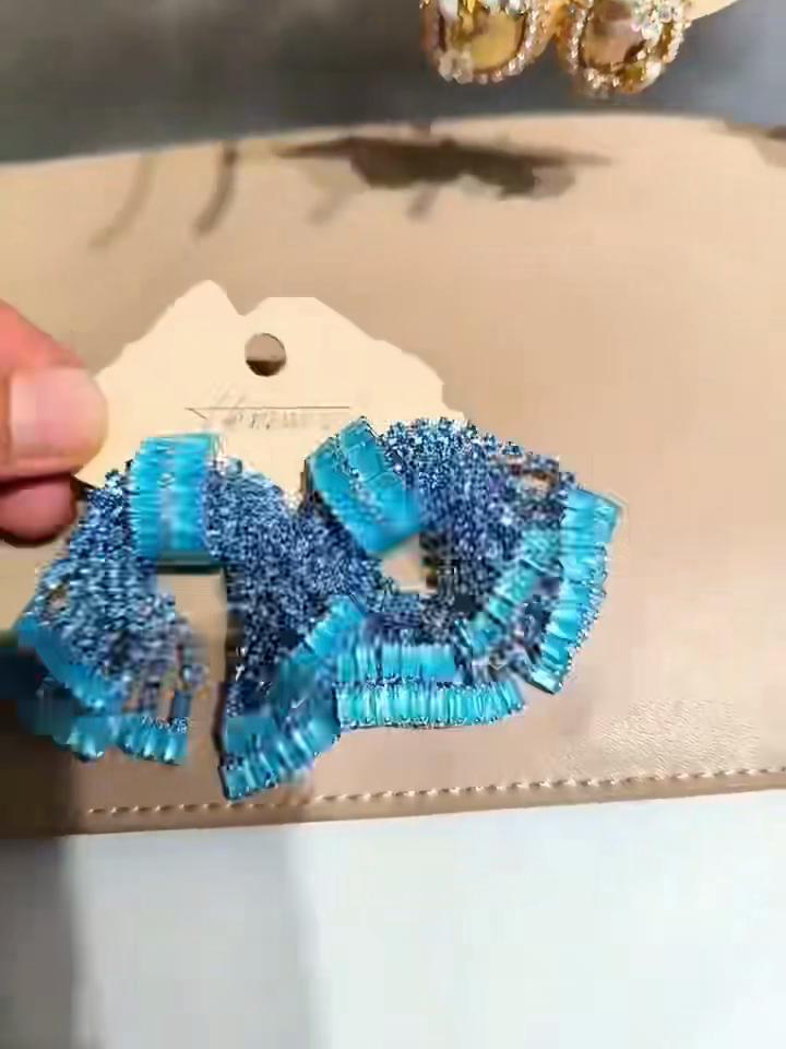 Funkelnde 3D-Schleifenohrringe Damenmode Schmuck Strahlende Fliege Ohrstecker für Mädchen