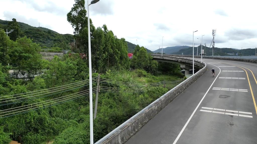 Fafrees F1 Electric Bike 250W Motor 36V10Ah Rechargeable Battery Multiple Color Options – Perfect for Urban Commuting & Short Trips