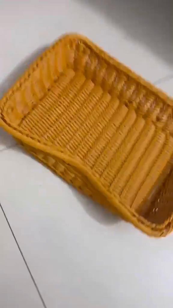 Imitation Rattan Woven Fruit Basket Handmade Bread Basket Snack Storage Basket Supermarket Fruit Display Tray