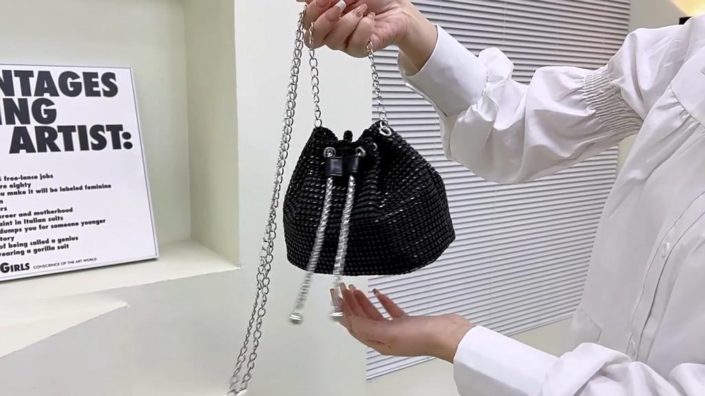 Bolso de Mano Nuevo Moderno y Elegante para Mujeres, Bolso de Hombro Diamantado Texturizado, Bolso de Cadena a la Moda, Bolso Diagonal Tipo Cubo de Agua