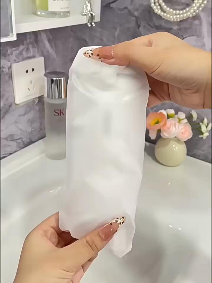 Dispenser da Viaggio 4 in 1 Bottiglie da Viaggio Portatili A Prova di Perdite Contenitore da Viaggio A Tenuta Stagna Per Profumo Shampoo Balsamo Lozione