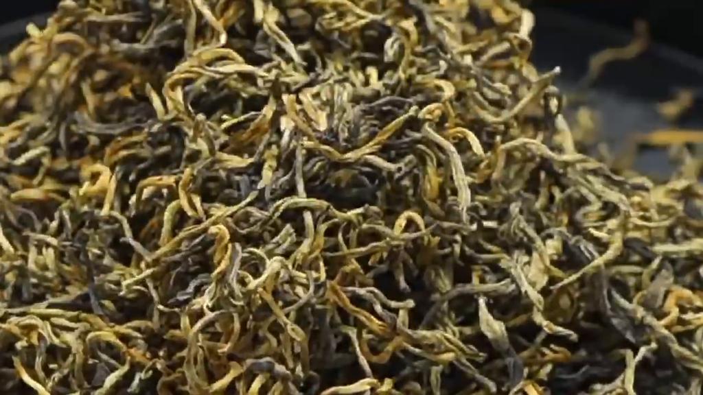500g Yunnan Fengqing Golden Bud Honey Fragrance Dian Hong Loose Leaf Black Tea