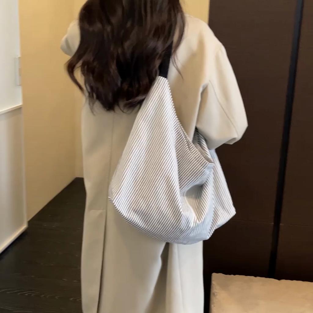 Borsa Hobo in Tela a Righe Morbida con Ampia Tracolla Grande Capacità Borsa Tote Casual da Donna per l'Uso Quotidiano