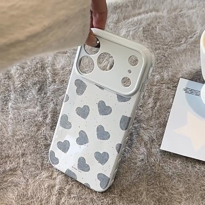 Creative Blue Heart Phone Case for iPhone 17 and iPhone 17 Pro Max