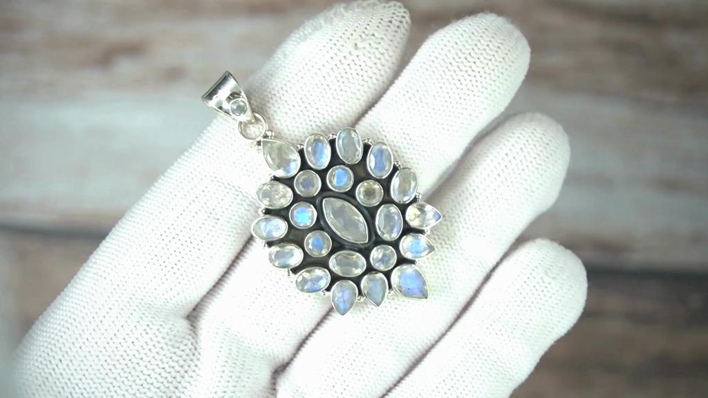 Real moonstone pendant, 92.5% silver gemstone pendant for her, Statement pendant, gift for her, fire moonstone, moonstone