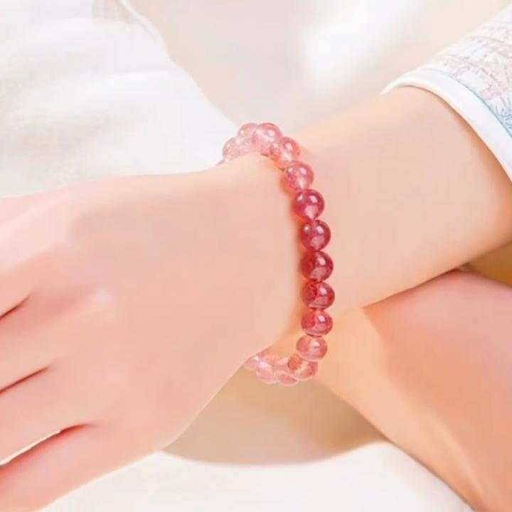 Natural Gradient Strawberry Crystal Bracelet Fresh and Sweet Light Luxury Bracelet Exquisite Gift