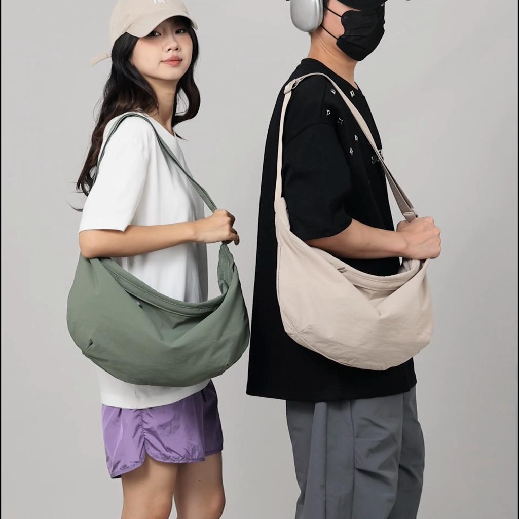 Sports Men's Shoulder Bag Women's Large Capacity Dumpling Bag Lightweight Crossbody Bag