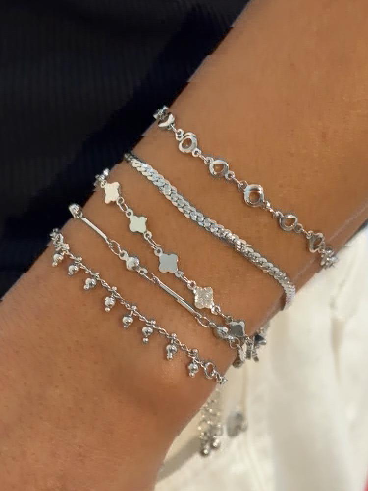 5PCS Fashion Silvery Plum Blossom Alloy Circular Hollow Chain Bracelet Set Jewelry for Women Girls New Minority Layered Bangle