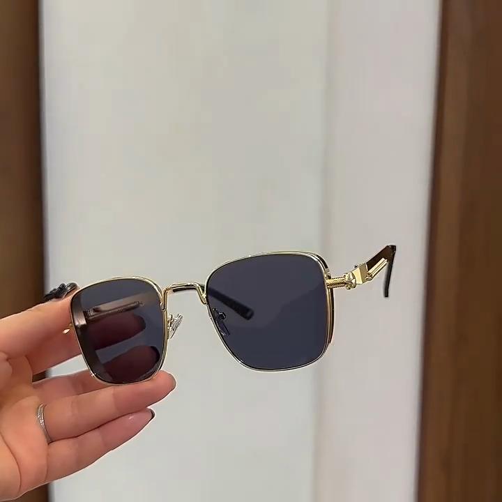 Punk Metal Frame Sunglasses Anti-UV 400 Eye Protection Eyewear Street Photos Decoration Travel Accessories Retro Sunglasses
