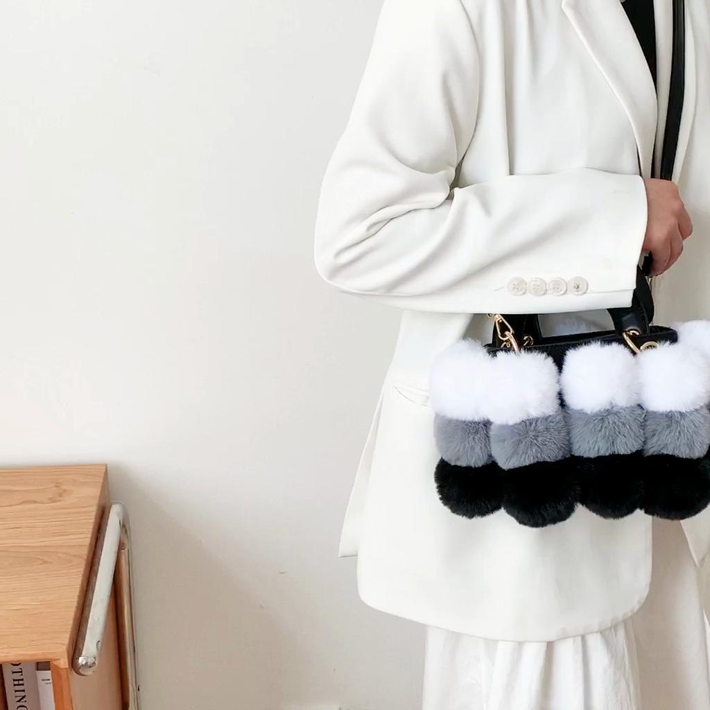 2025 Zimní Horké Měkké Plyšové Kulaté Kabelky pro Ženy Luxusní Značková Taška Módní Trendy Barevná Kožešina Crossbody Nákupní Tašky Femme