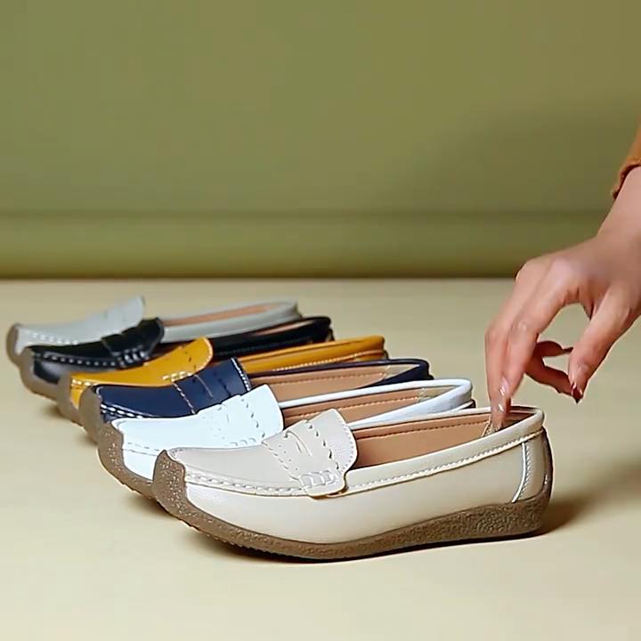 Plus Size Women's Spring and Autumn Loafer Shoes Soft Rubber Sole Slip on Mom Shoes Low-top Flat Nurse Shoes Comfortable Driving Shoes