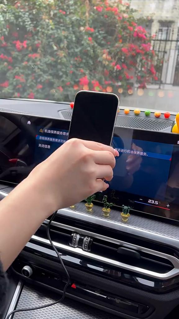 15W Wireless Charger Magnetic Car Phone Holder 360° Rotation Foldable Suction Cup Stand Call Navigation Phone Bracket