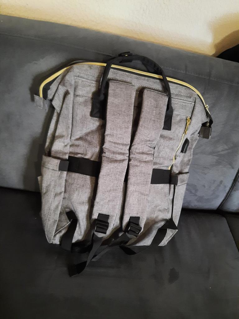 Zaino Rolltop Unisex In PET Riciclato 15,5L | Impermeabile Con Porta USB E Scomparto Laptop 15,6"